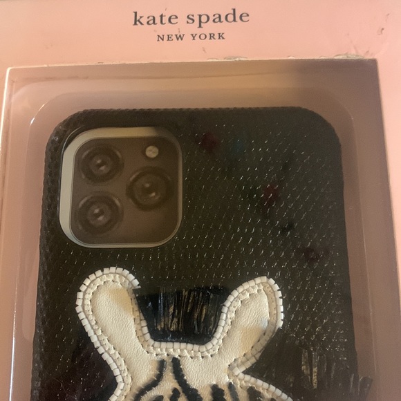 Kate Spade iPhone case for iPhone 11 Pro - Picture 4 of 8